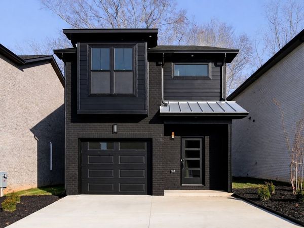 60 Dutch Dr , Clarksville, TN 37043