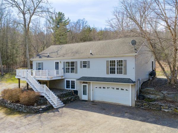 279 Milewood Road , Millbrook, NY 12545