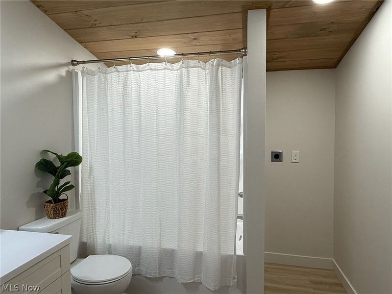 1986 Carolina Street NW, Dover, OH 44622 Photo 10