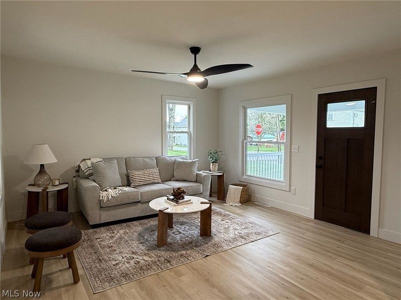 1986 Carolina Street NW, Dover, OH 44622 Photo 5