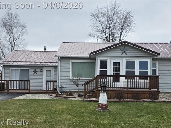 2280 S Van Dyke Road, Marlette, MI 48453
