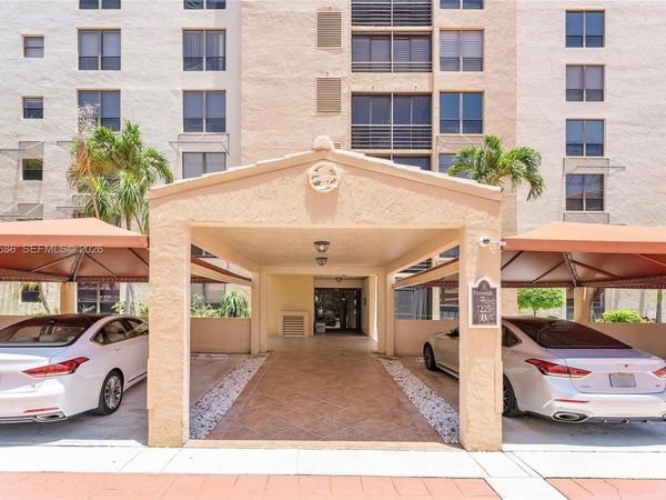 7225 Promenade Dr , Unit 102, Boca Raton, FL 33433