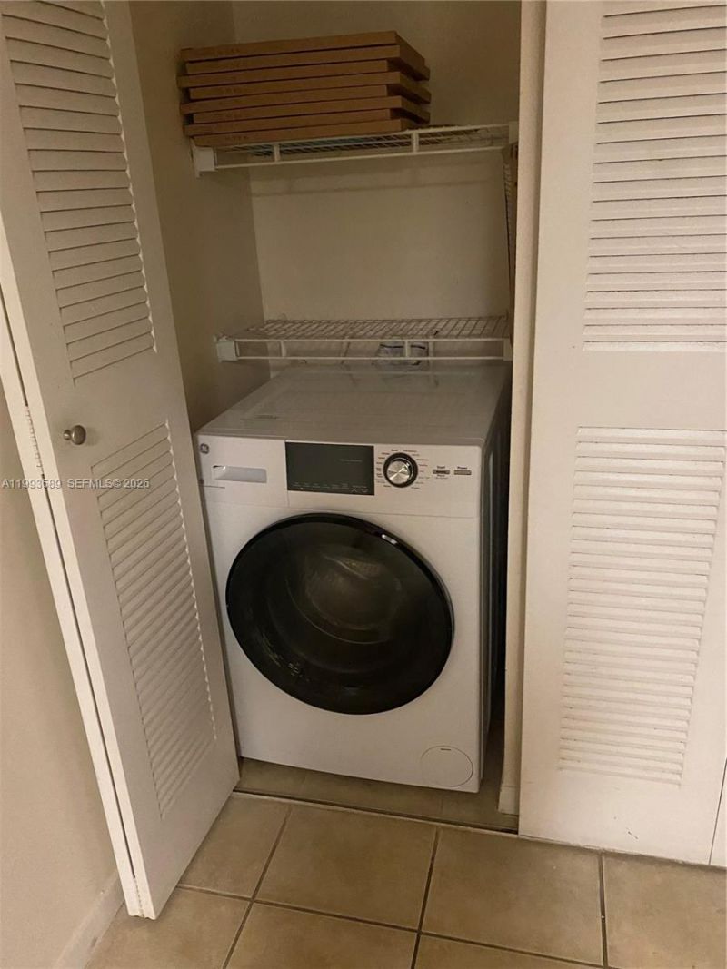 7070 NW 179th St, Unit 206, Hialeah, FL 33015 Photo