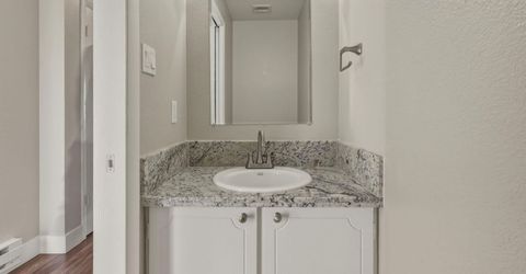 585 Smithridge Park, Reno, NV 89502 Photo