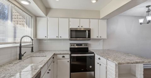 585 Smithridge Park, Reno, NV 89502 Photo