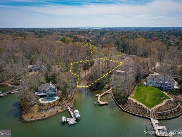 TM27223C YORK ROAD, IRVINGTON, VA 22480