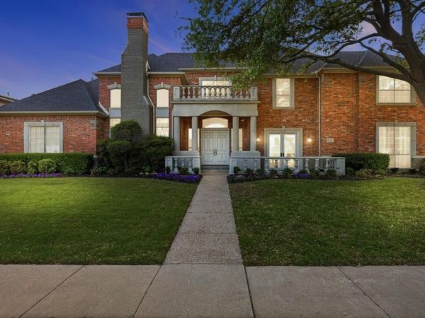 17431 Woods Edge Drive, Dallas, TX 75287