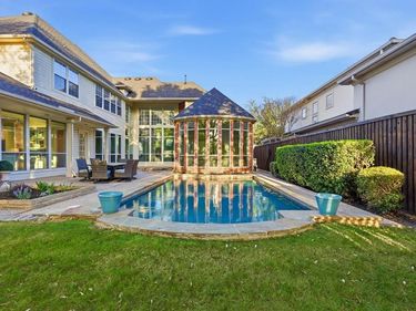 17431 Woods Edge Drive, Dallas, TX 75287