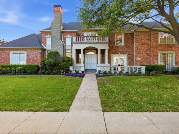 17431 Woods Edge Drive, Dallas, TX 75287