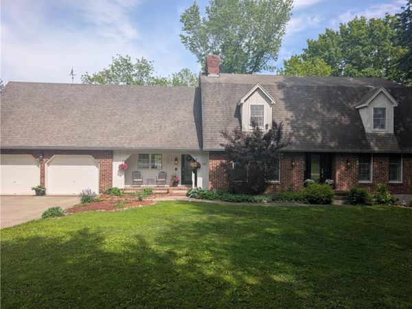 106 Walnut Drive, Carrollton, MO 64633