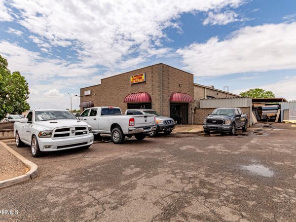 6016 N 57TH Avenue, Glendale, AZ 85301