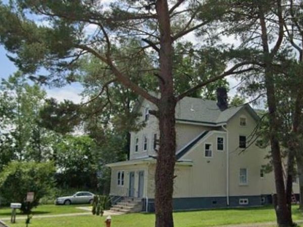 37 Riverside Avenue 1 fl, LITTLE FERRY, NJ 07643