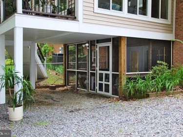 813 SPRING VALLEY DRIVE, Unit B, FREDERICKSBURG, VA 22405