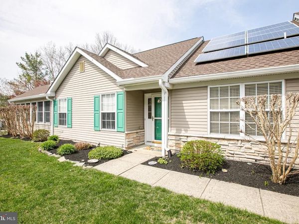 26 SKYLINE DRIVE, LAKEWOOD, NJ 08701