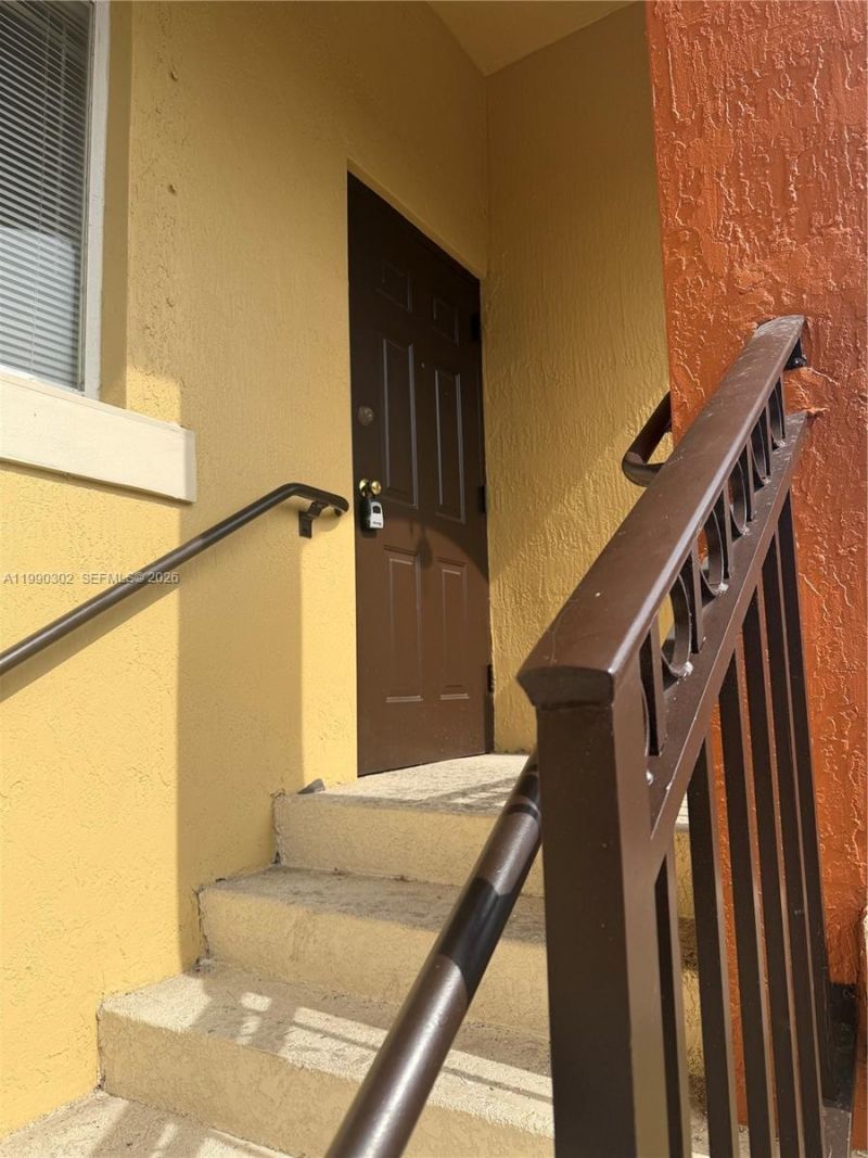 935 NE 33rd Ter, Unit 203, Homestead, FL 33033 Photo