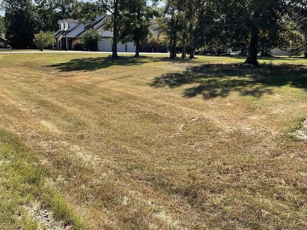 136 W Little Lane , White Hall, AR 71602