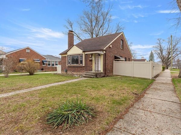 24555 Rouge River Drive , Dearborn Heights, MI 48127