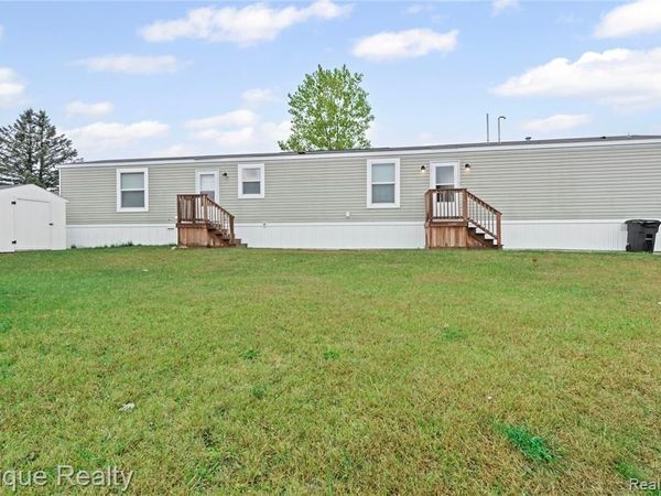 83 Elm Avenue, Highland Twp, MI 48357