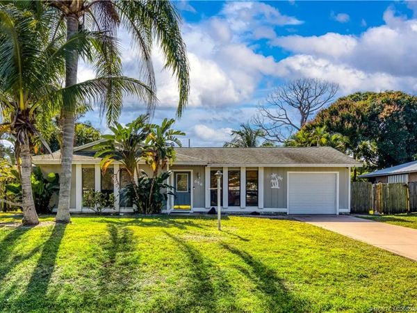 656 SE Ron Rico Terrace, Port St Lucie, FL 34983