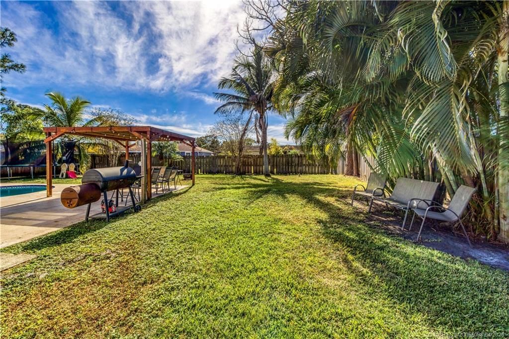 656 SE Ron Rico Terrace, Port Saint Lucie, FL 34983 Photo