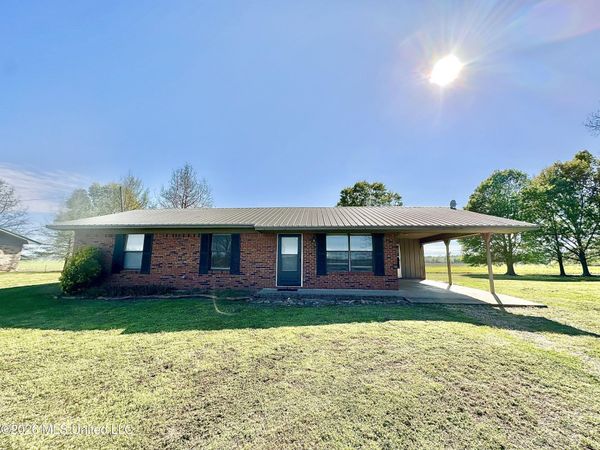 4363 Eagle Lake Shore Road, Vicksburg, MS 39183