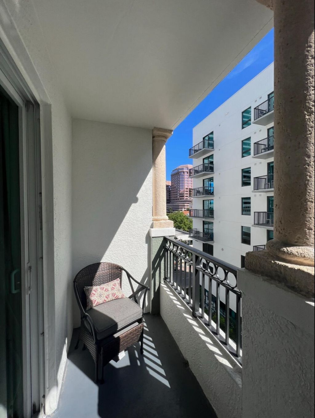 600 S Dixie Highway, Unit 551, West Palm Beach, FL 33401 Photo