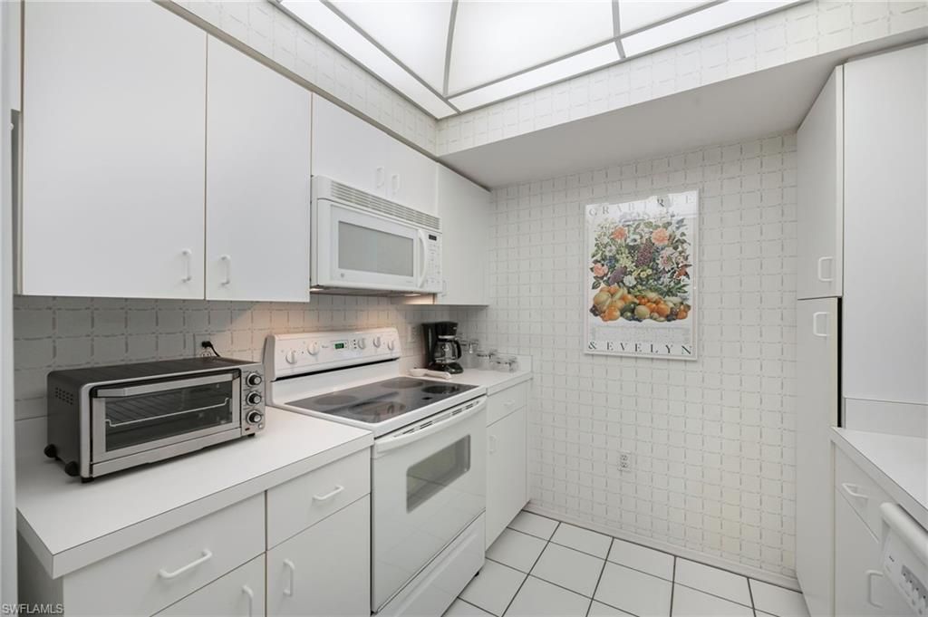 760 Willowbrook Dr, Unit 1208, Naples, FL 34108 Photo