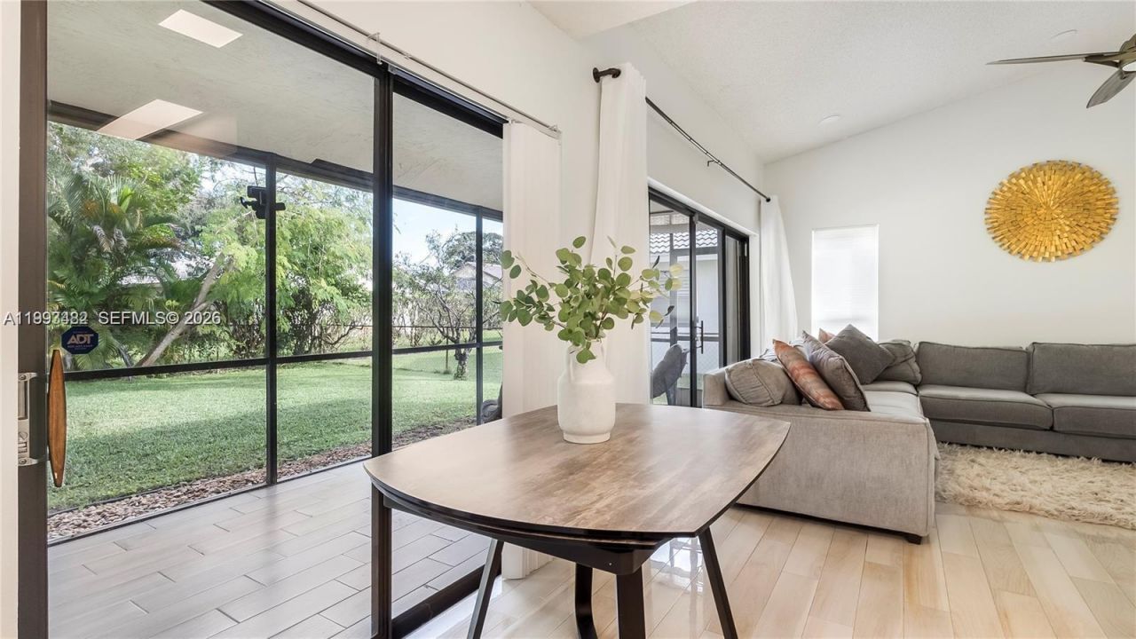 7101 NW 40th St , Coral Springs, FL 33065 Photo