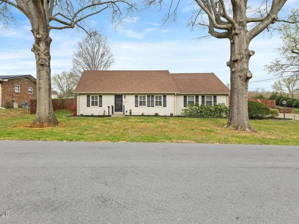 1405 Woodmont Drive, Johnson City, TN 37601