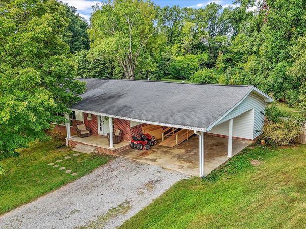 520 Mill St, Madisonville, TN 37354