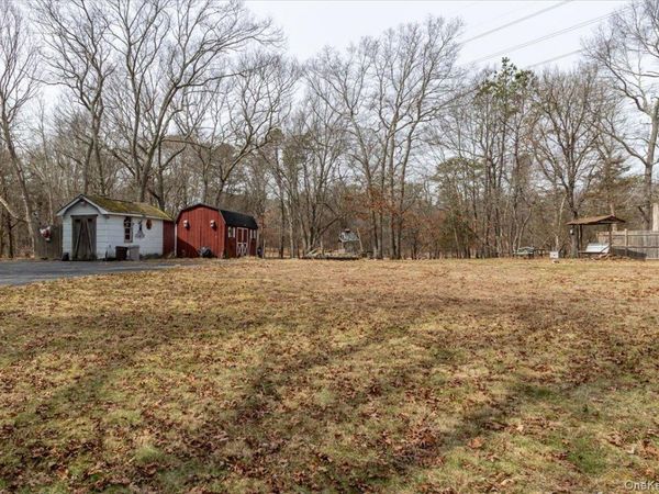 309 Primrose Path, Manorville, NY 11949