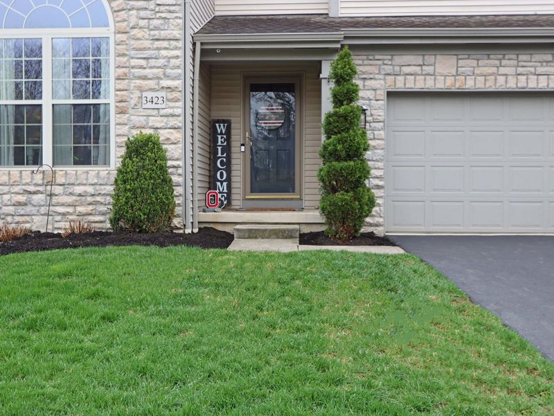 3423 Ledge Lane, Columbus, OH 43221 Photo 2