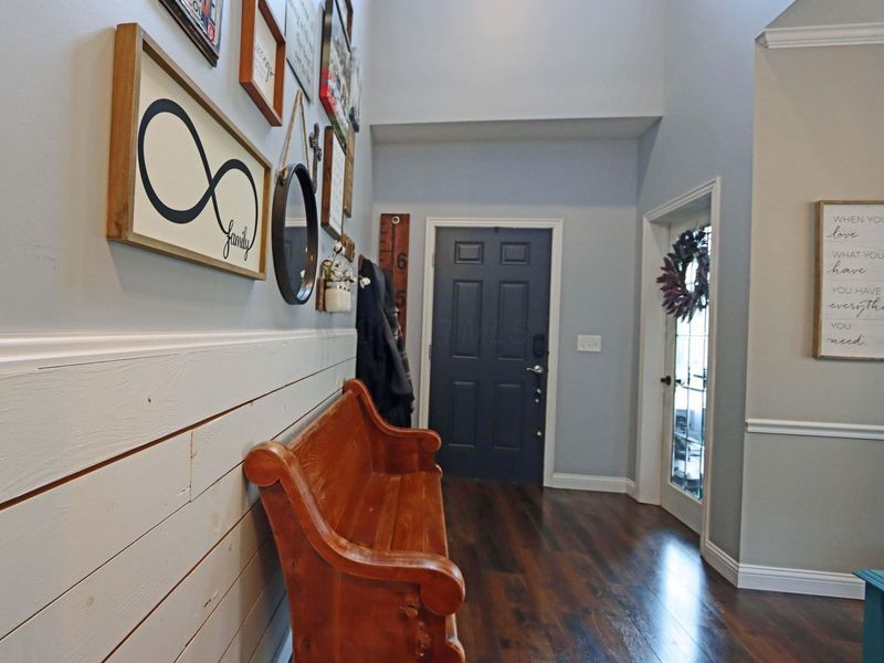 3423 Ledge Lane, Columbus, OH 43221 Photo 3