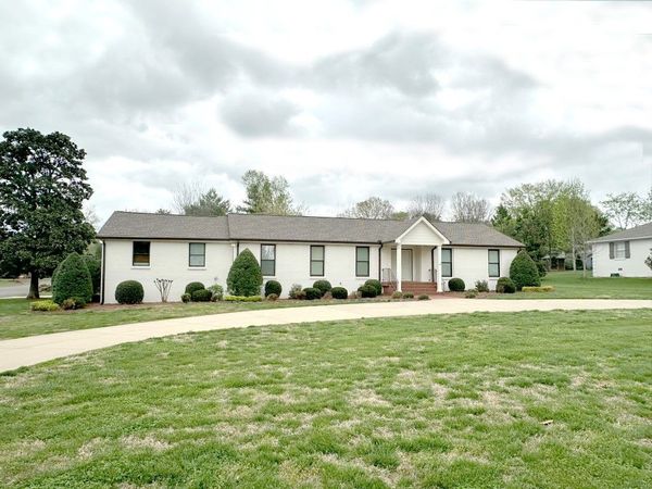 2318 Riverview Dr , Murfreesboro, TN 37129