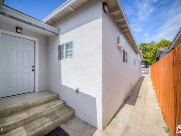 1726 W 37th Place, Unit 2, Los Angeles, CA 90018