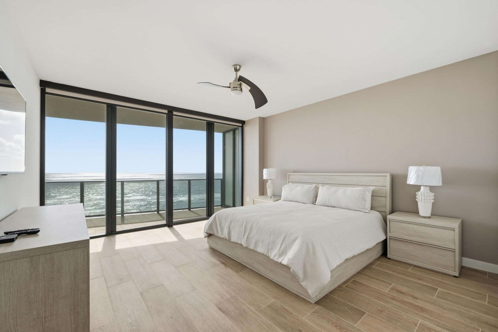 900 N Ocean Boulevard, Unit 802, Pompano Beach, FL 33062 Photo