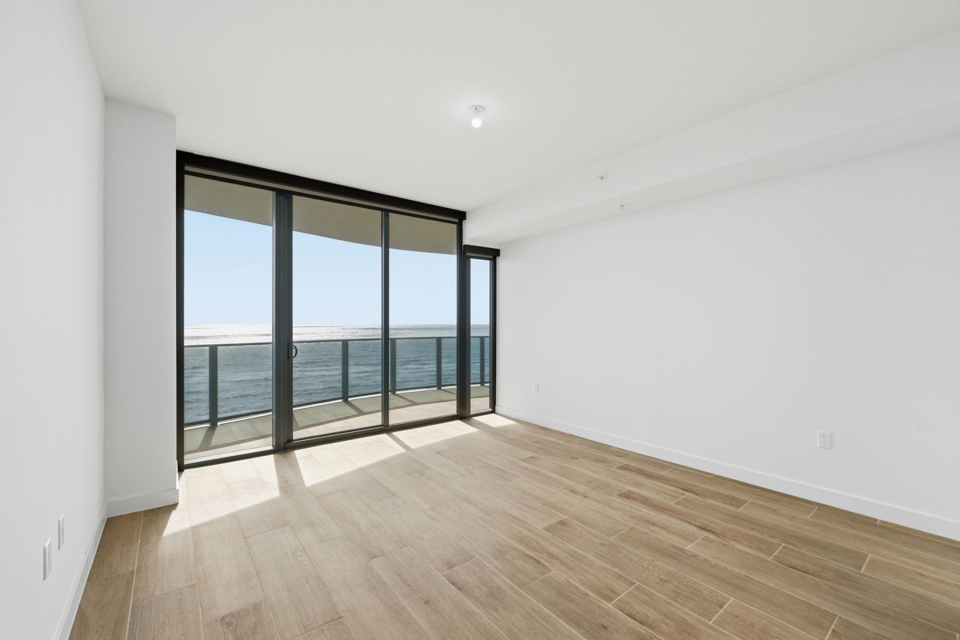 900 N Ocean Boulevard, Unit 802, Pompano Beach, FL 33062 Photo