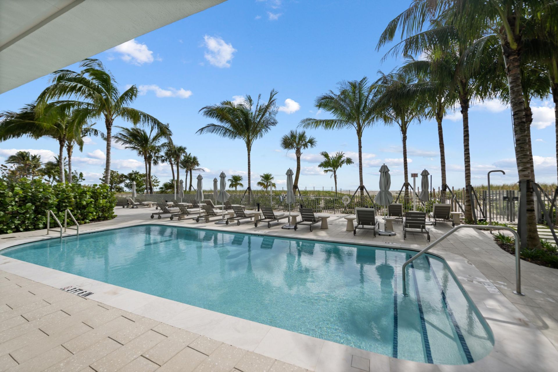 900 N Ocean Boulevard, Unit 802, Pompano Beach, FL 33062 Photo