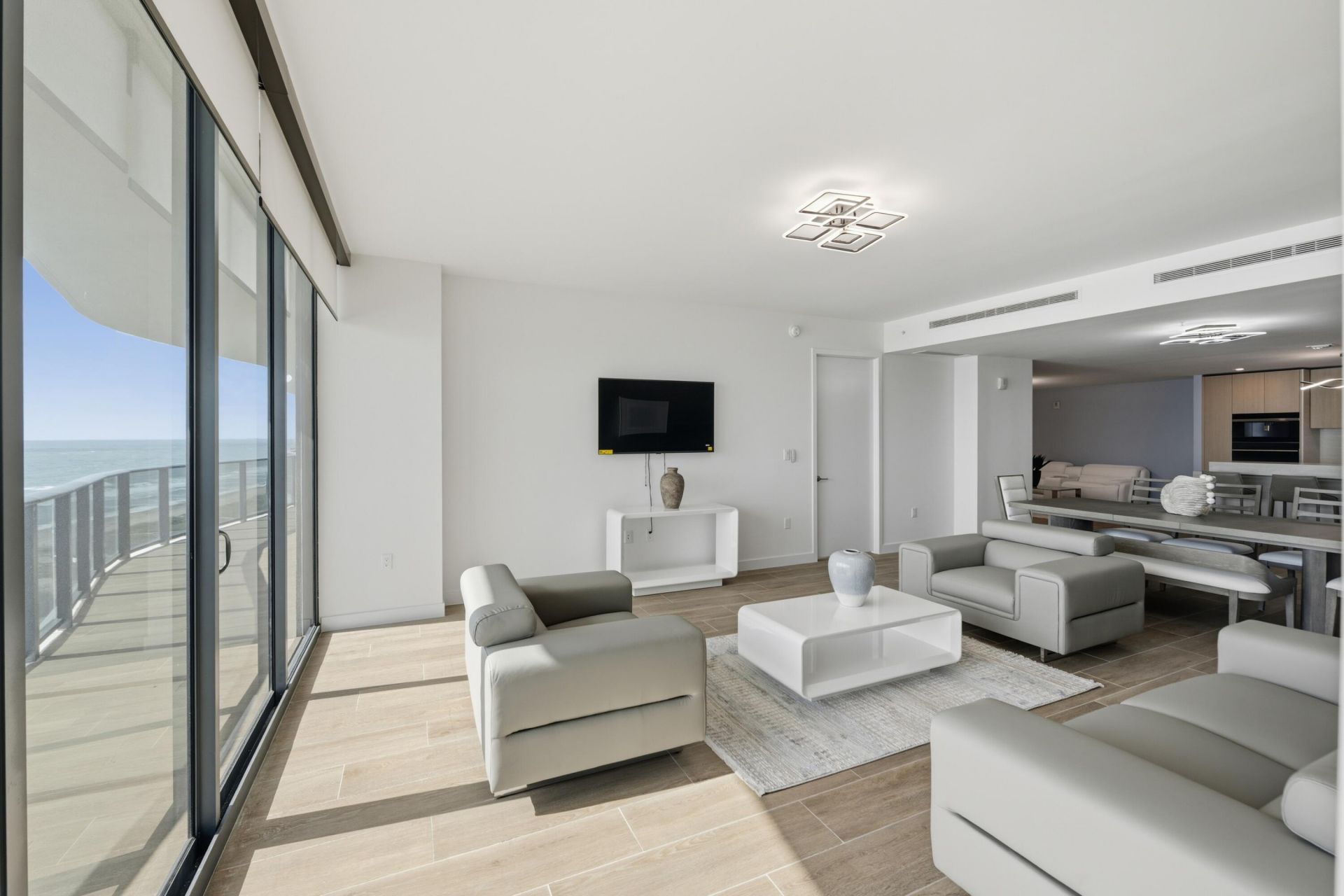 900 N Ocean Boulevard, Unit 802, Pompano Beach, FL 33062 Photo