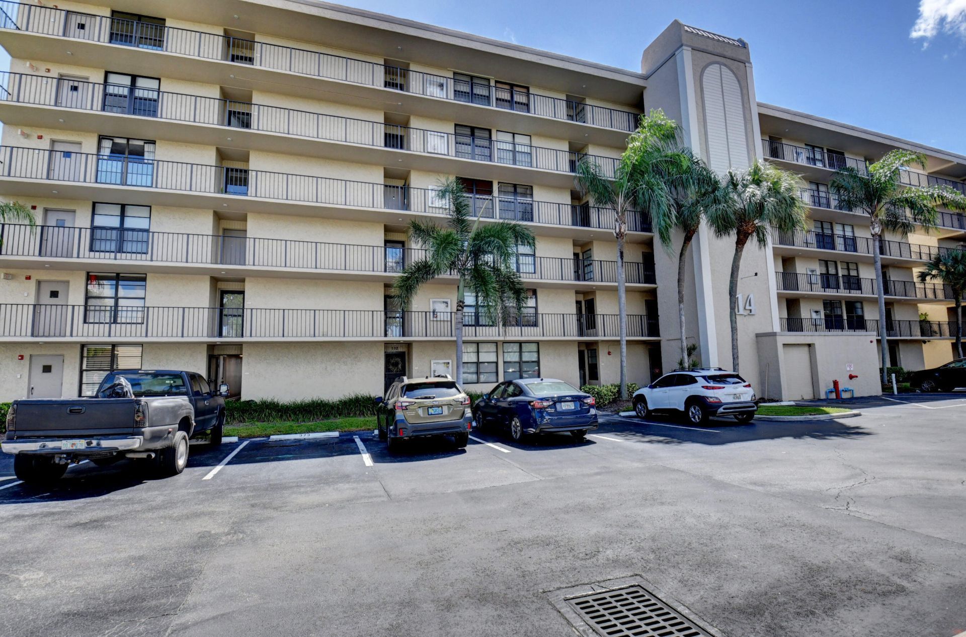 14 Royal Palm Way, Unit 2050, Boca Raton, FL 33432 Photo