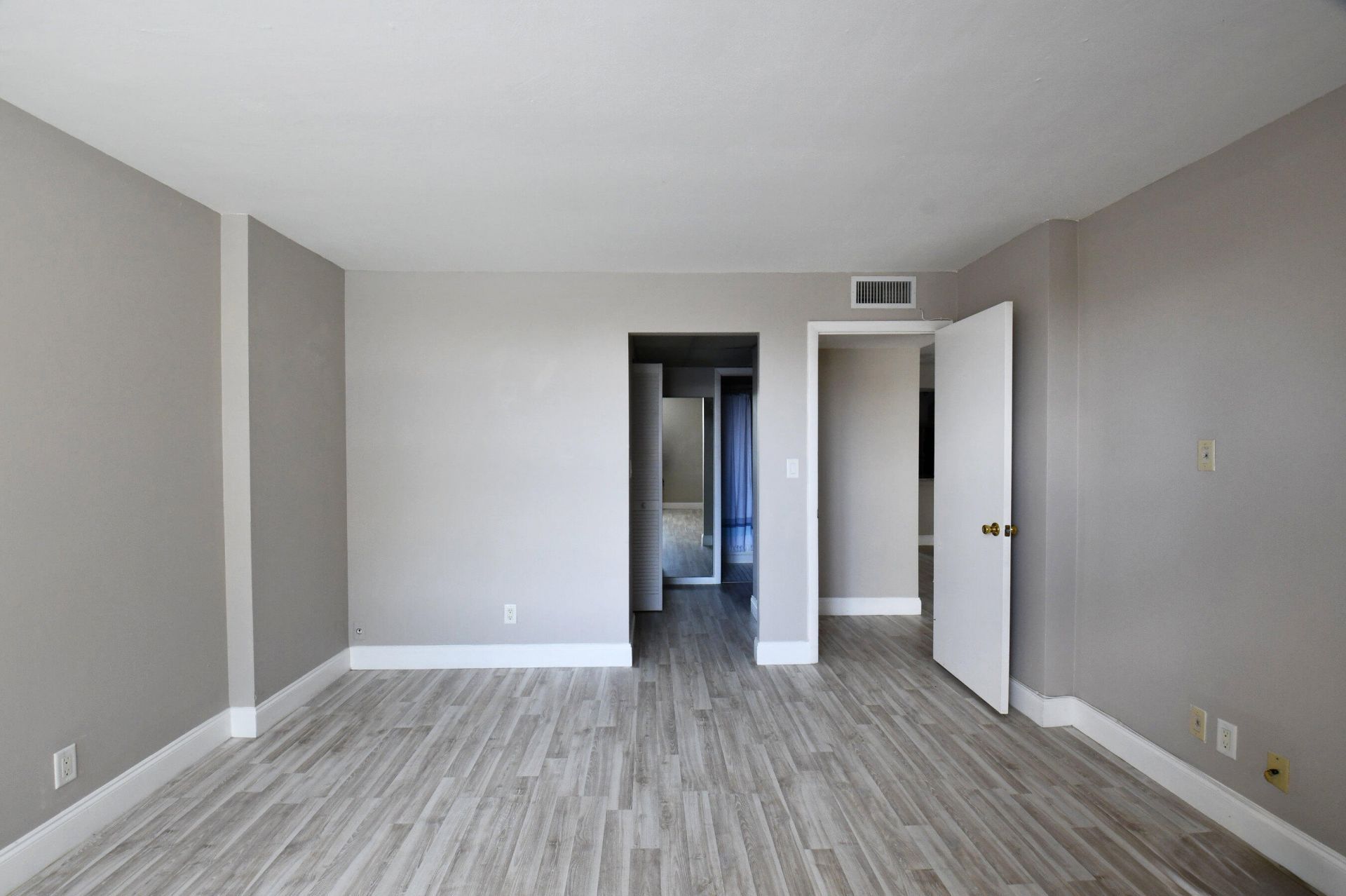 14 Royal Palm Way, Unit 2050, Boca Raton, FL 33432 Photo