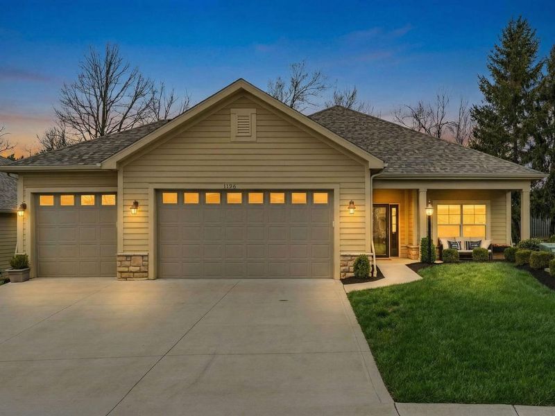 1126 Cross Creeks Ridge, Pickerington, OH 43147 Photo 2