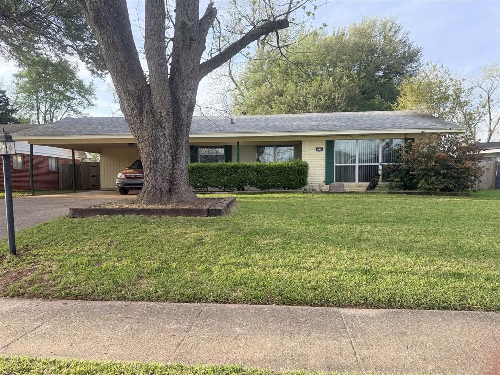 1716 Bayou Circle , Bossier City, LA 71112 Main Photo