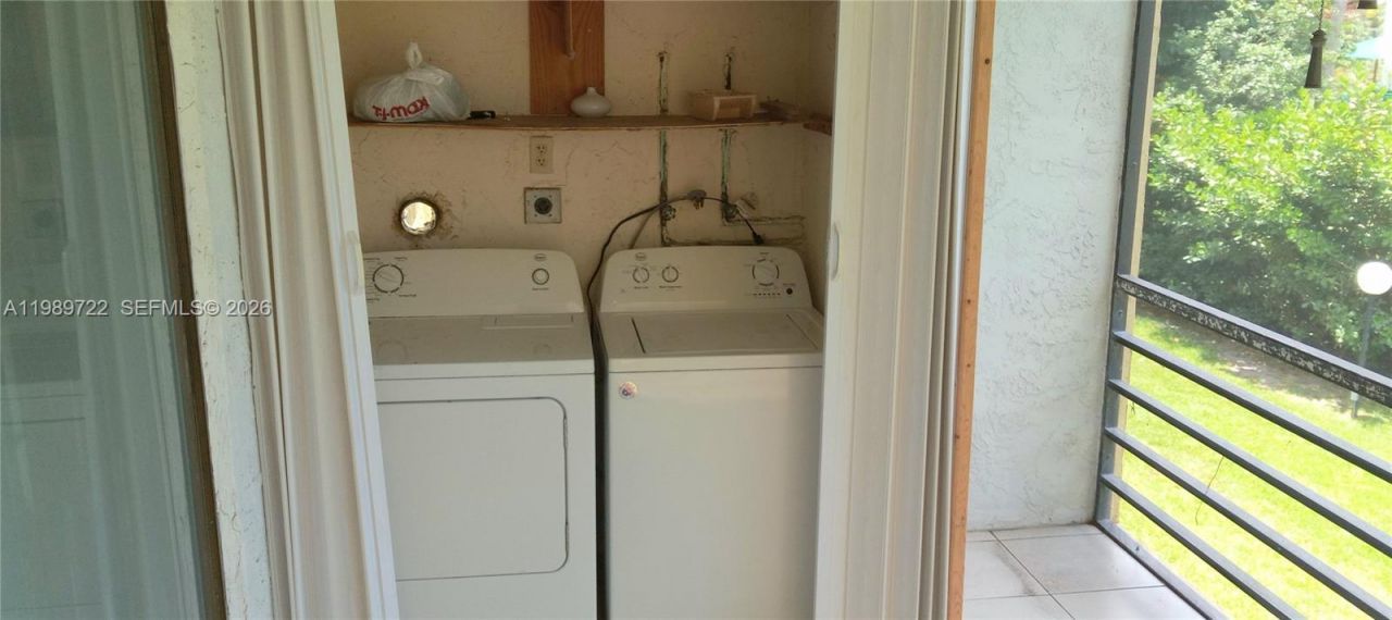 9273 SW 8th St, Unit 220, Boca Raton, FL 33428 Photo