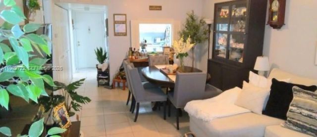 9273 SW 8th St, Unit 220, Boca Raton, FL 33428 Photo
