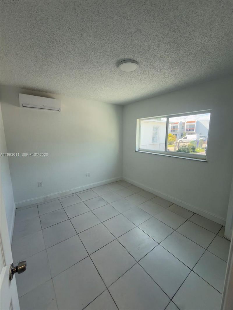 2622 NW 24th St, Unit 1A, Miami, FL 33142 Photo