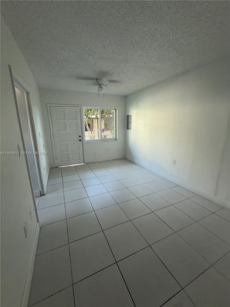 2622 NW 24th St, Unit 1A, Miami, FL 33142 Photo