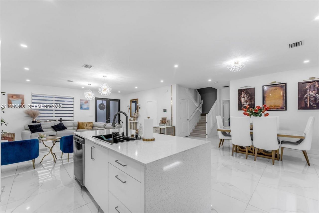 22712 SW 129th Ave , Miami, FL 33170 Photo