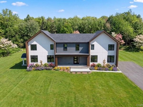 14 Warwick Isle Boulevard, Pine Island, NY 10969