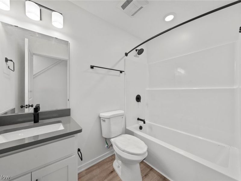 4709 Bridge Avenue, Cleveland, OH 44102 Photo 17